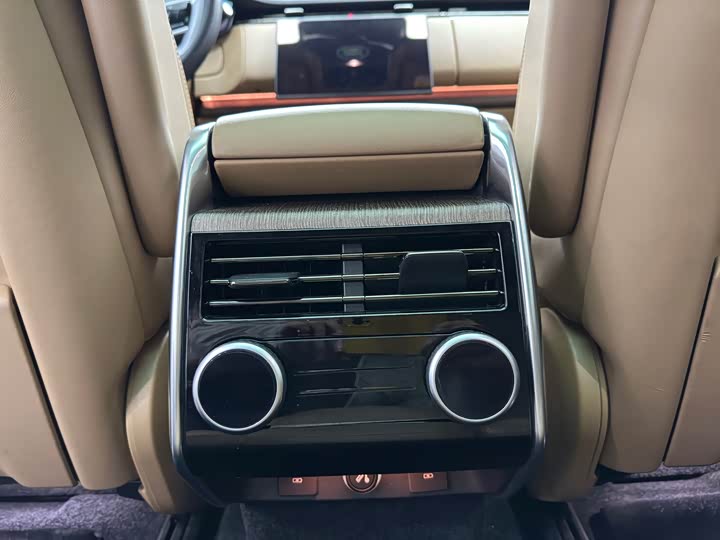 Фото 18 - Land Rover Range Rover