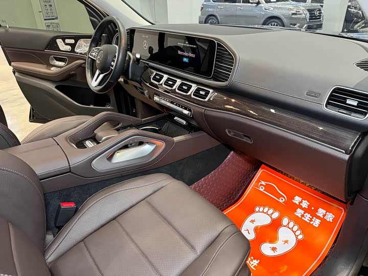 Фото 12 - Mercedes-Benz GLS-Class