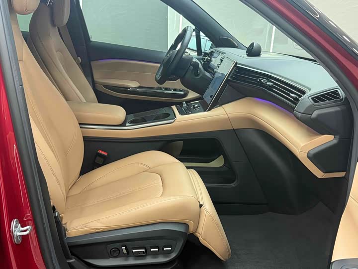 Фото 20 - Nio ES6