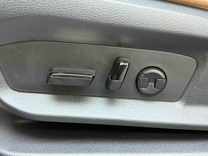 Фото 8 - Nio ES6