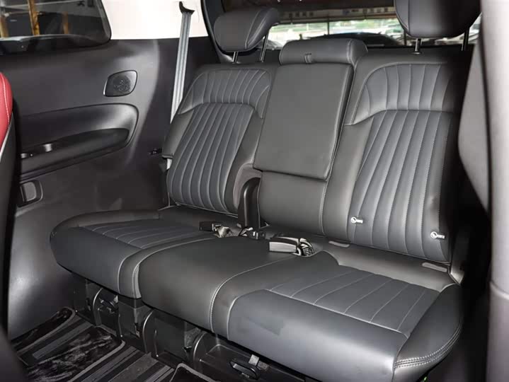 Фото 13 - GAC Trumpchi E9