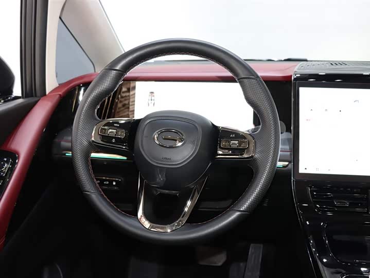 Фото 15 - GAC Trumpchi E9