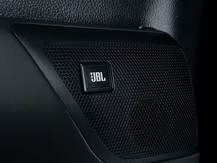 Фото 13 - Toyota Alphard