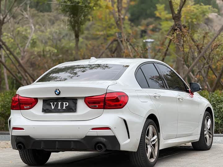 Фото 6 - BMW 1 Series