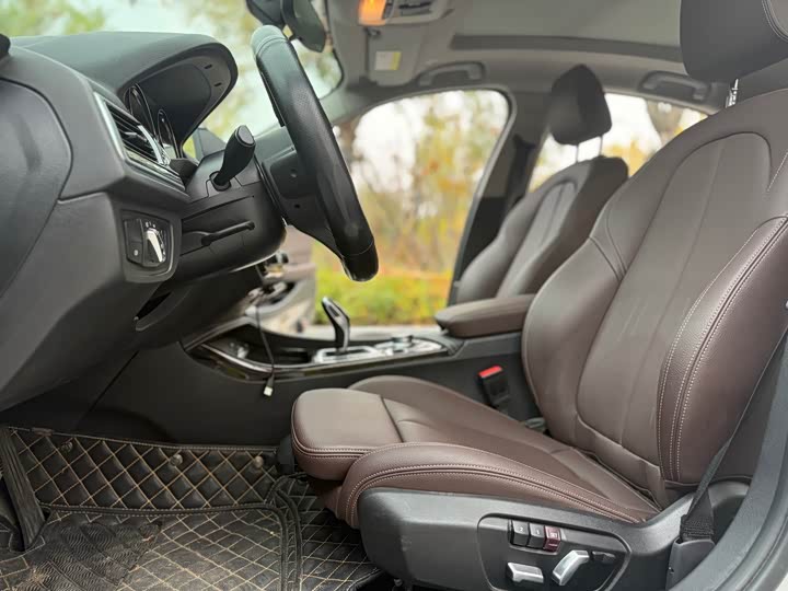 Фото 7 - BMW 1 Series