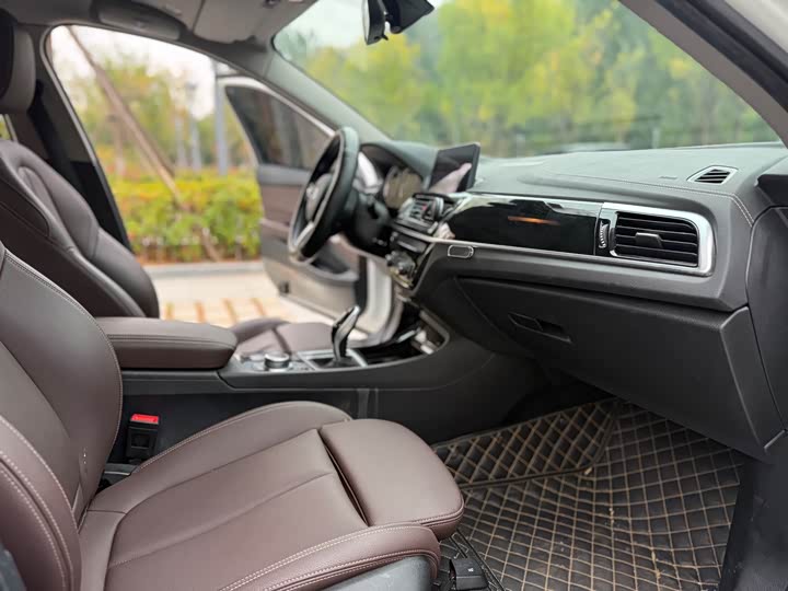 Фото 8 - BMW 1 Series