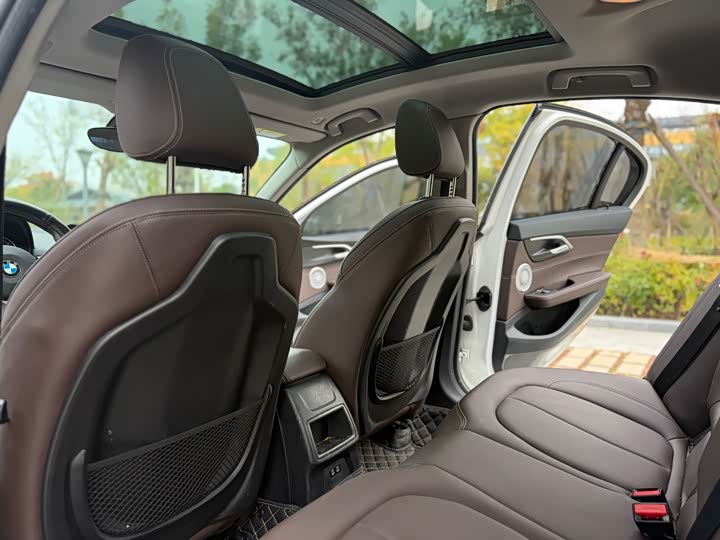 Фото 9 - BMW 1 Series