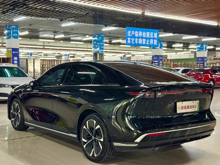 Фото 4 - Mazda EZ-6