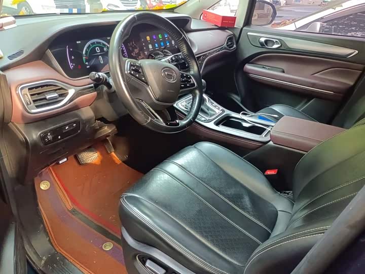 Фото 8 - GAC Trumpchi M6