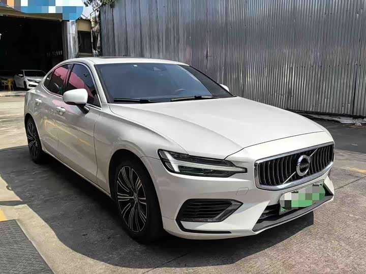 Фото 5 - Volvo S60 Hybrid