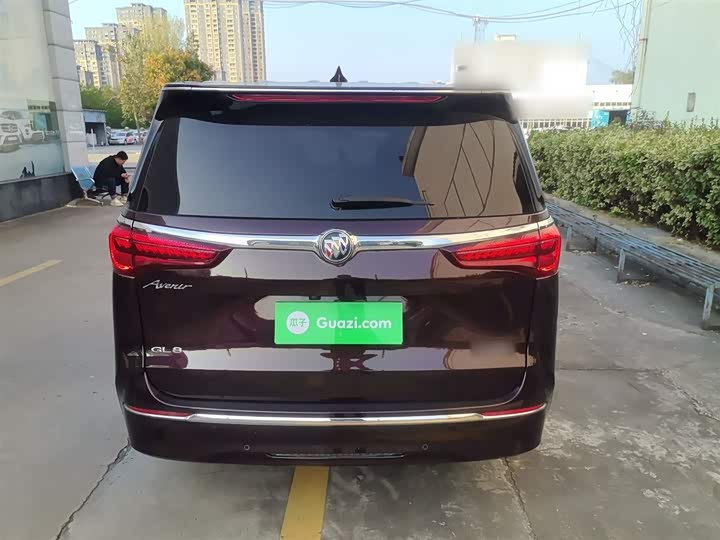 Фото 6 - Buick GL8 ES