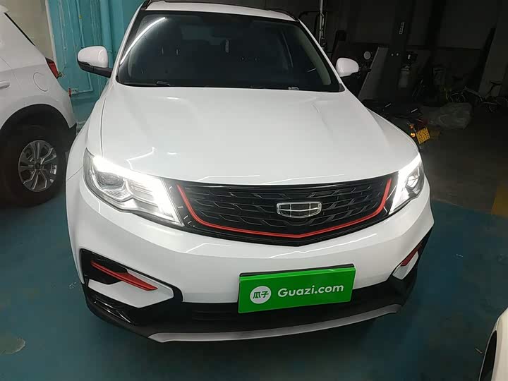 Фото 3 - Geely Atlas