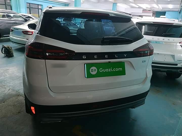 Фото 6 - Geely Atlas