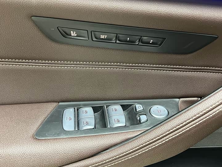 Фото 20 - BMW 5 Series