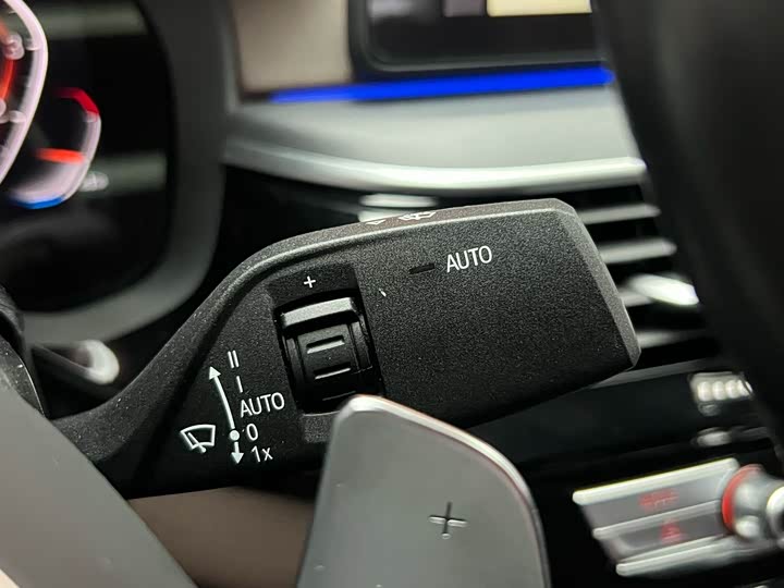 Фото 26 - BMW 5 Series