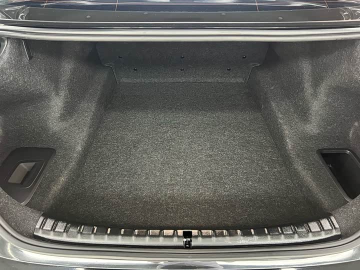 Фото 31 - BMW 5 Series