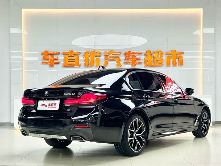 Фото 5 - BMW 5 Series