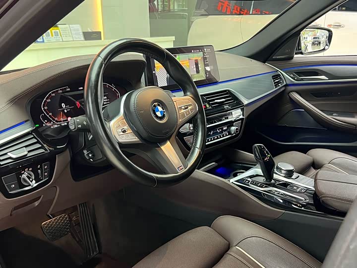 Фото 8 - BMW 5 Series