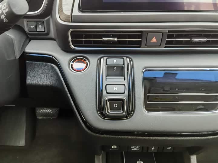 Фото 13 - Honda Odyssey