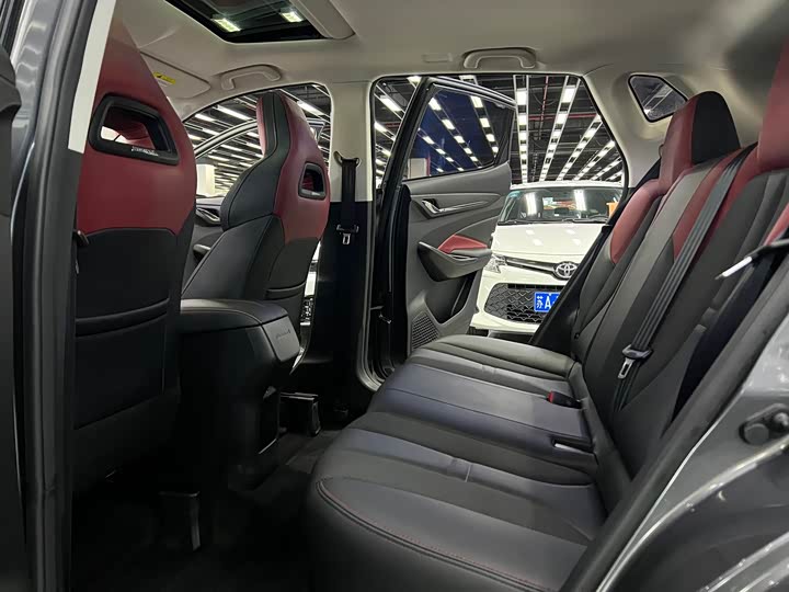 Фото 22 - Changan Oshan X5