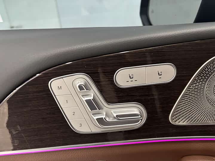 Фото 12 - Mercedes-Benz GLE-Class