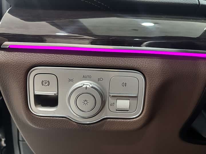 Фото 13 - Mercedes-Benz GLE-Class