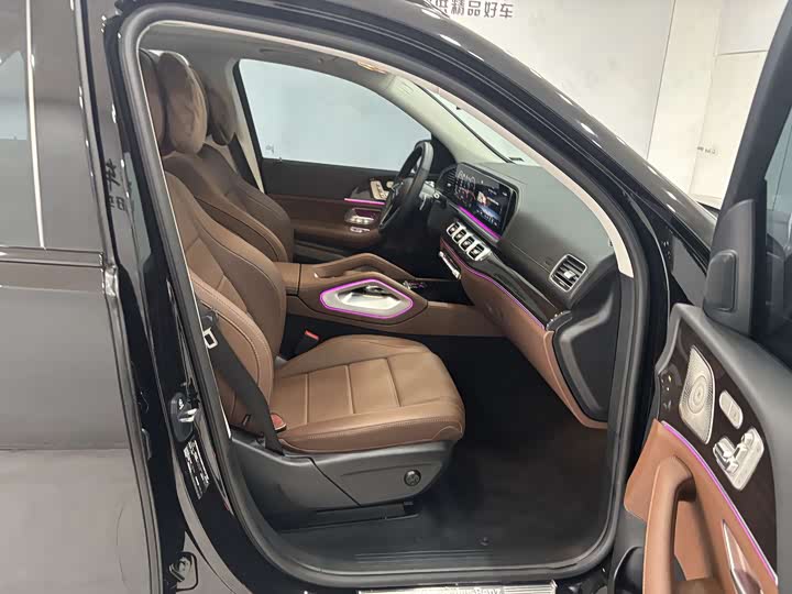 Фото 28 - Mercedes-Benz GLE-Class