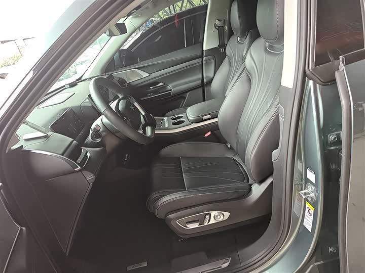 Фото 15 - XPeng G9