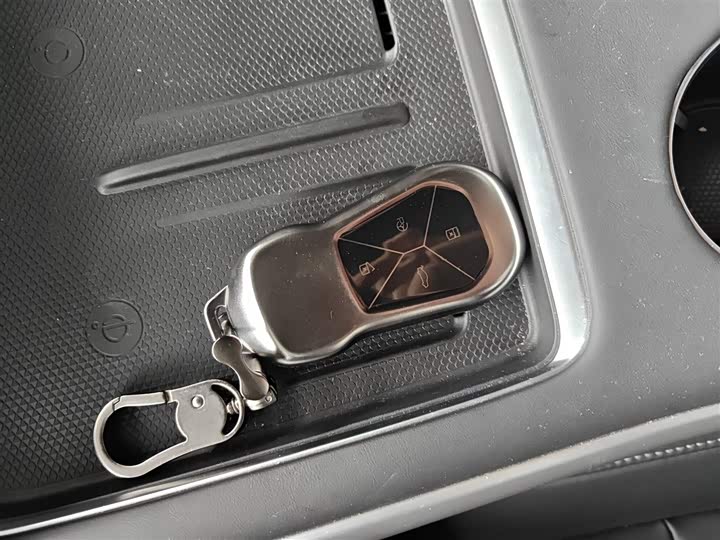 Фото 9 - XPeng G9