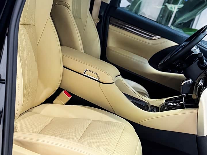 Фото 11 - Toyota Vellfire