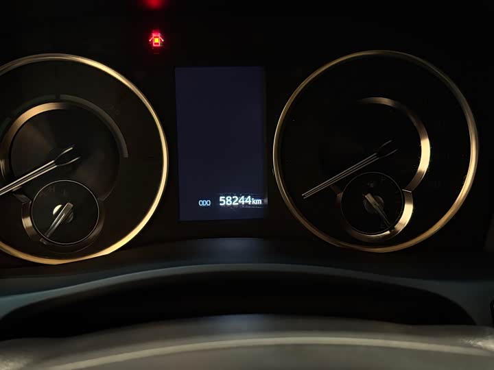 Фото 18 - Toyota Vellfire