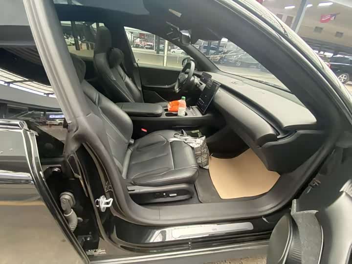 Фото 5 - Nio ET5T