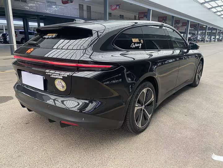 Фото 8 - Nio ET5T