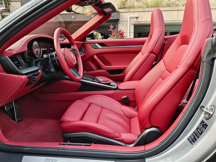 Фото 2 - Porsche 911