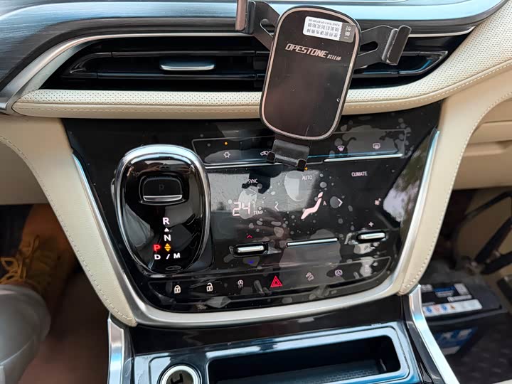 Фото 11 - Buick GL8 ES