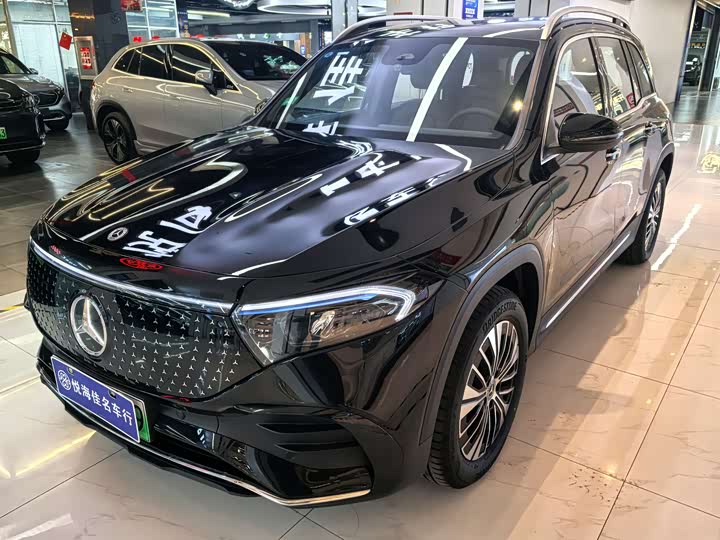 Фото 1 - Mercedes-Benz EQB