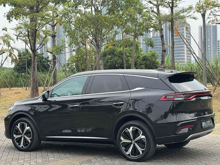 Фото 6 - BYD Tang Hybrid/EV
