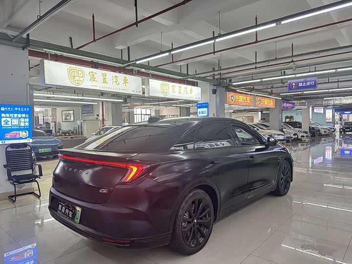 Фото 9 - BAIC Arcfox Alpha S