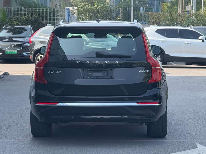 Фото 5 - Volvo XC90