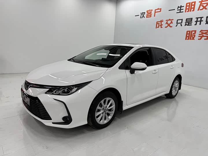 Фото 1 - Toyota Corolla