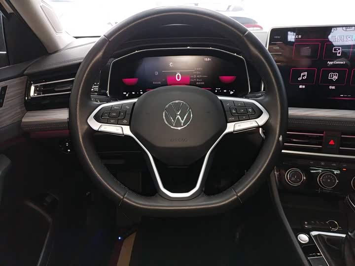 Фото 11 - Volkswagen Sagitar L