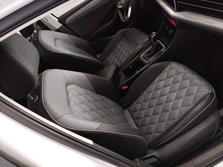 Фото 25 - Volkswagen Sagitar L