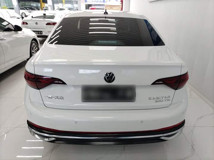 Фото 6 - Volkswagen Sagitar L