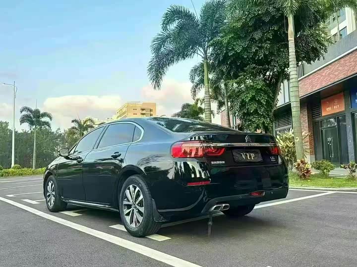 Фото 6 - Citroen C6