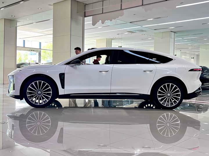 Фото 3 - Nio ET9