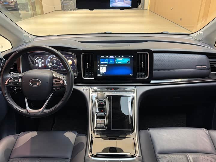 Фото 13 - GAC Trumpchi M8