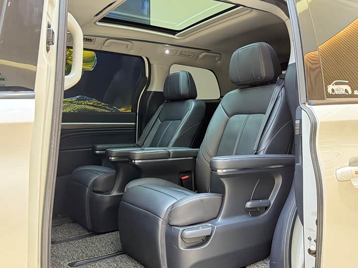 Фото 14 - GAC Trumpchi M8