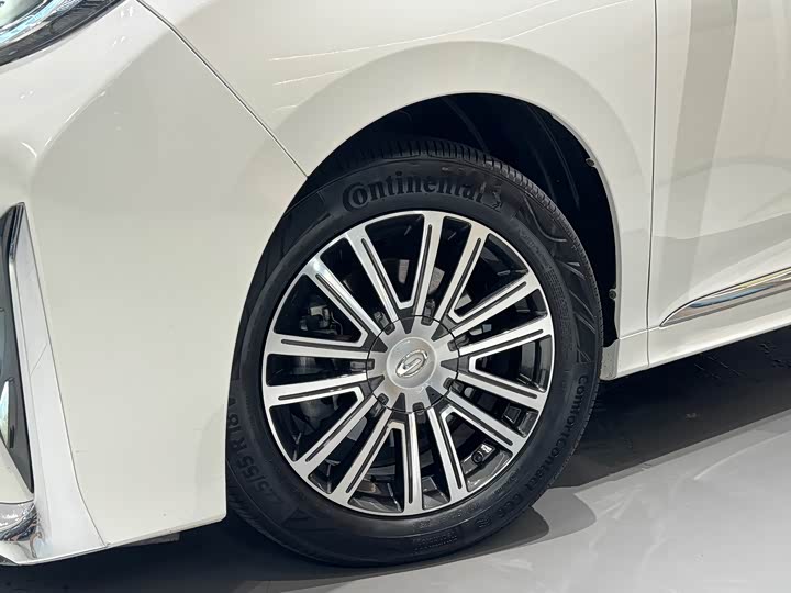 Фото 5 - GAC Trumpchi M8