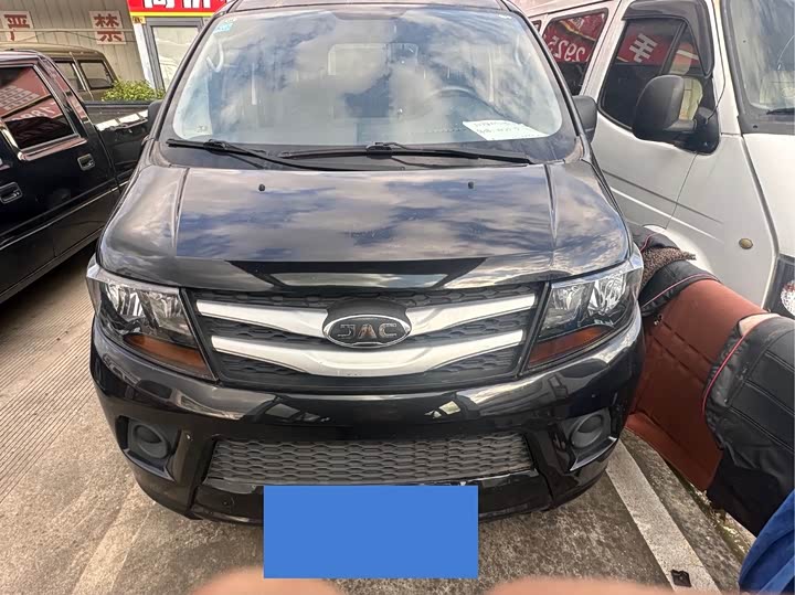 Фото 1 - JAC Refine M3