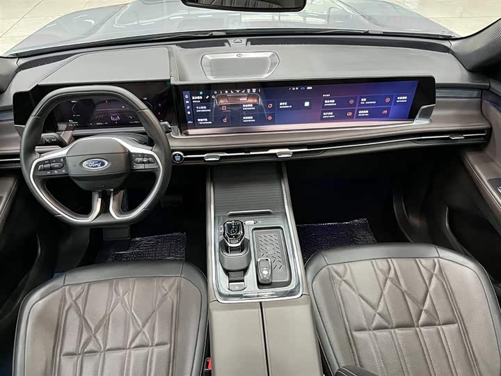 Фото 2 - Ford Edge